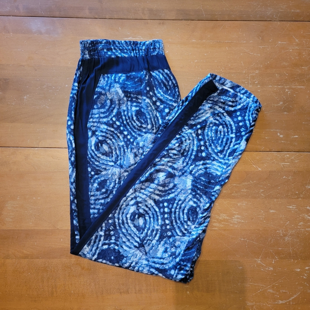 ANTHROPOLOGIE HEI HEI Blue Batik Print Maree Pants Size M
